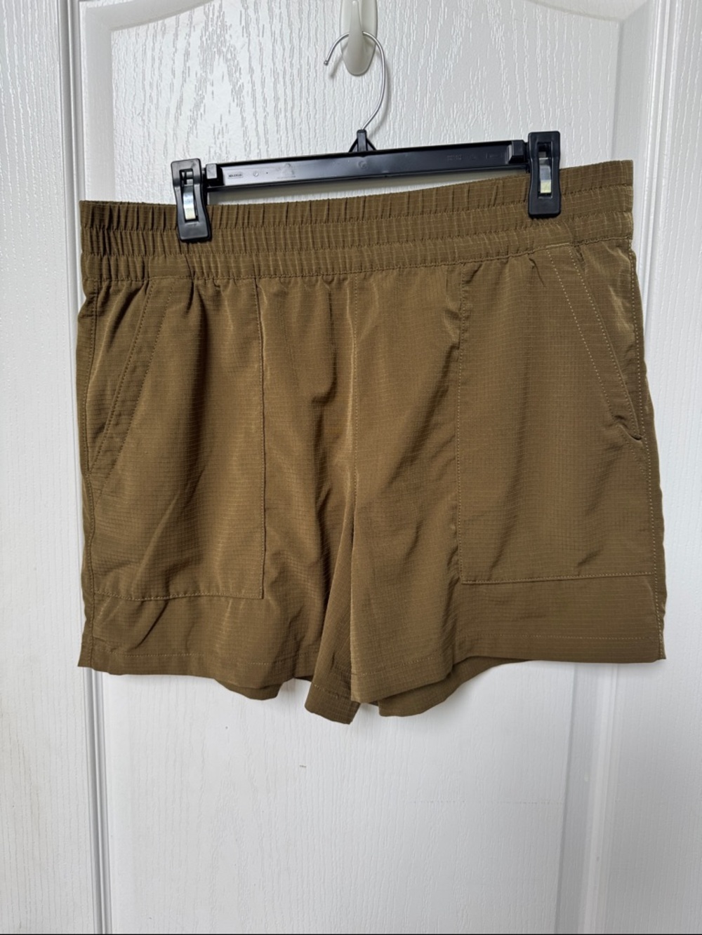 Athleta Olive Green Athletic Pull-On Shorts